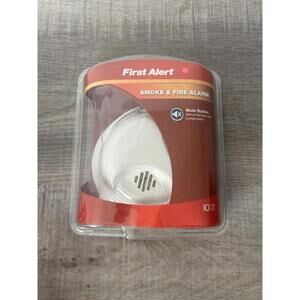 First Alert Smoke Alarm Test & Silence Button 9V Battery Smoke Detector